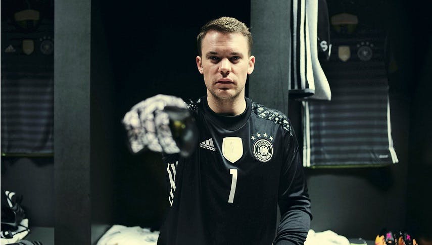 Manuel Neuer kritisiert die Kabinenmusik