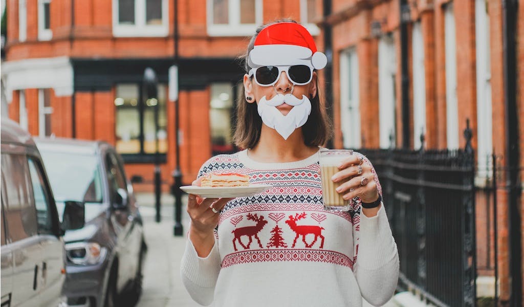 Ugly Christmas Sweater: Diese Weihnachtspullover will nicht mal der Nikolaus tragen