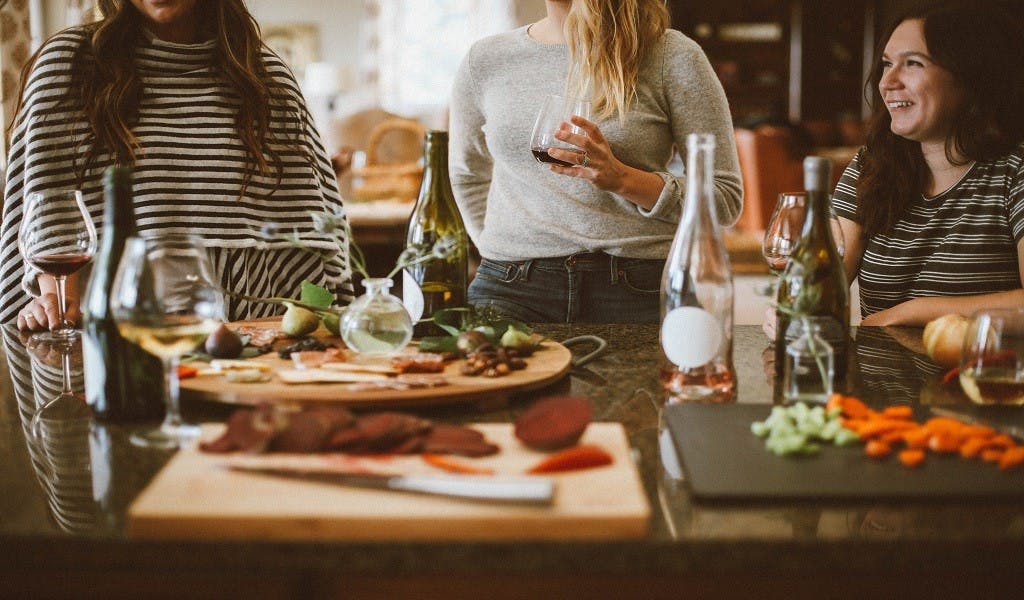 8 Sätze, die wir beim Osterbrunch mit der Familie nicht hören wollen