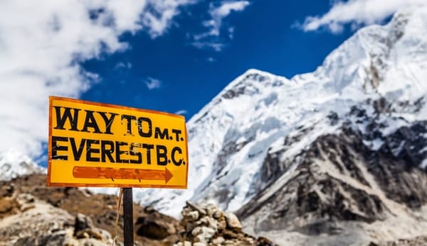 Mount Everest besteigen